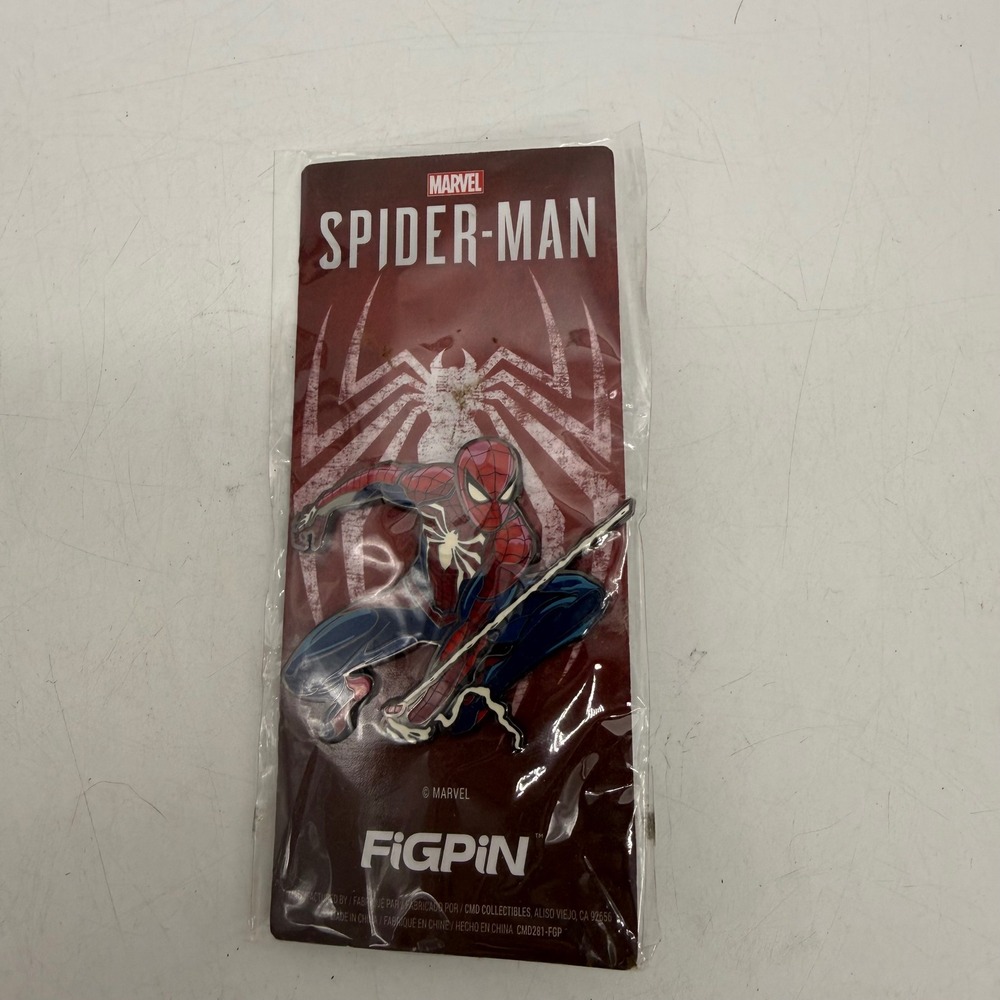Marvel FiGPiN Spider-Man Gamerverse Red Blue Enamel Pin 119 NEW
